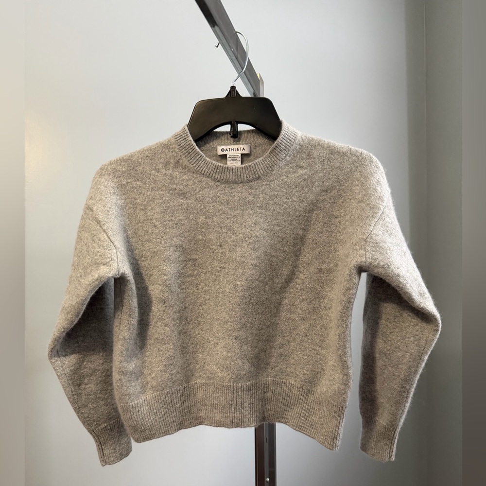 Athleta Heather Gray Women's Crew Neck Sweater